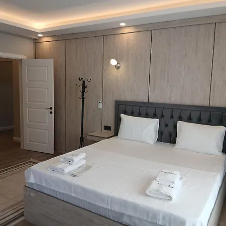 Sunset Hill Apartmanhotel
